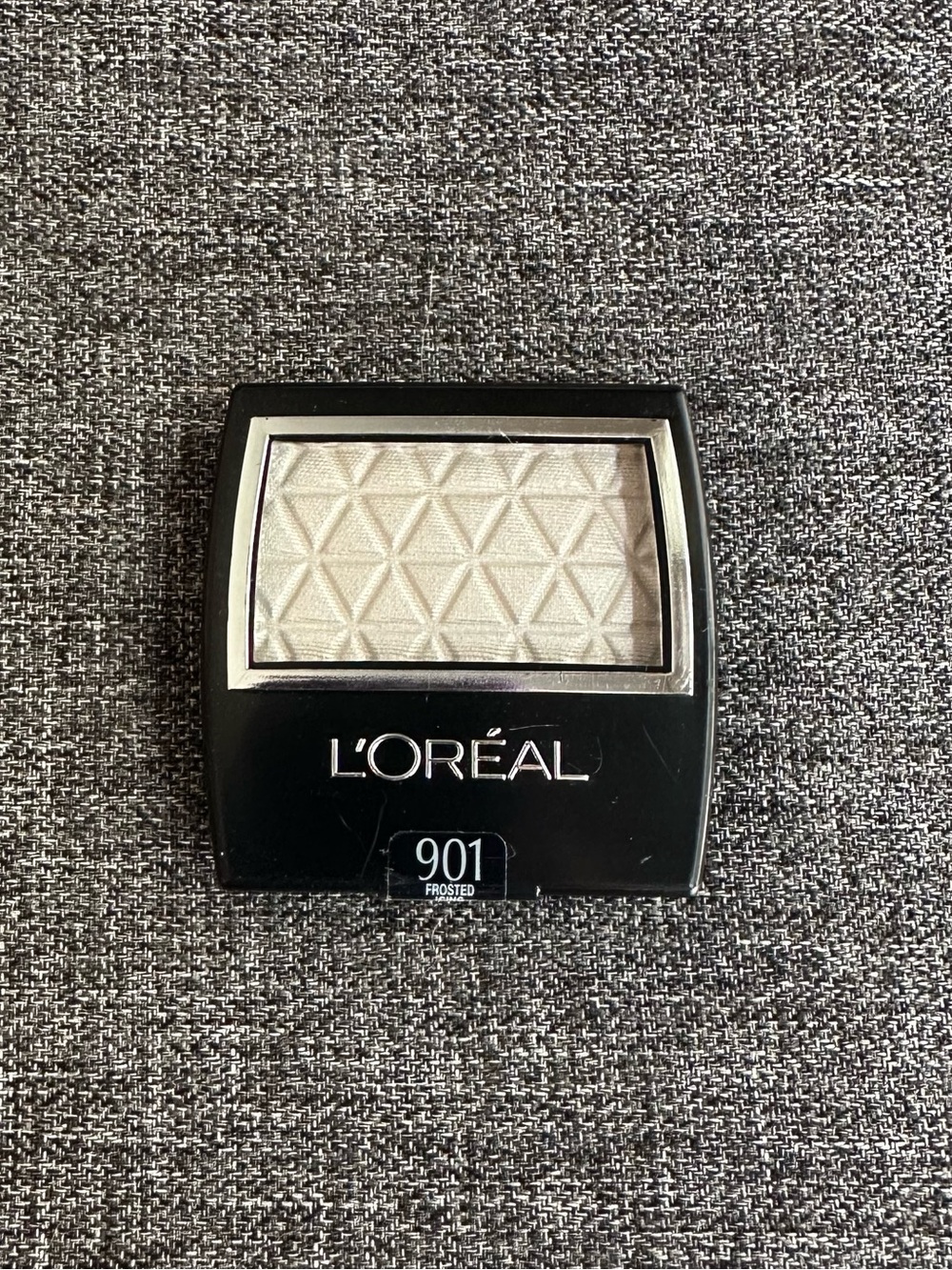 NEW L’Oréal Wear Infinite Eyeshadow For All Eyes 2.8g 901 Frosted Icing SEALED